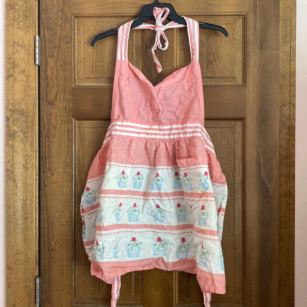Cupcake apron